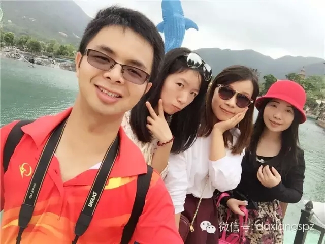 启航彩合影4